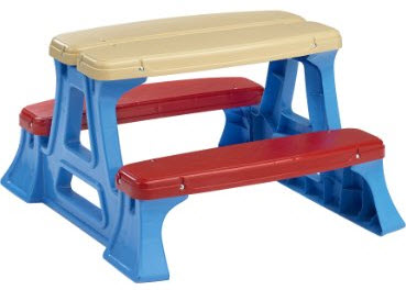 plastic-picnic-table