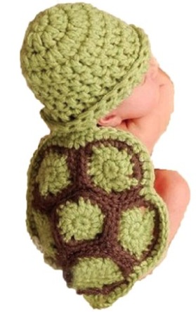 newborn-turtle-crochet-costume