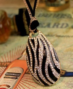 zebra-striped necklace