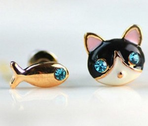 cat and fish stud earrings