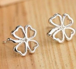 four leaf clover earrings